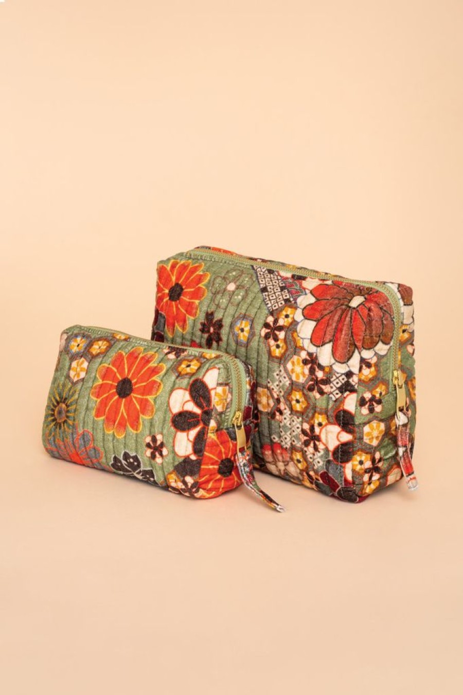 Wear Powder UK | Powder Uk 70S Kaleidoscope Floral Sage Large Quilted Wash Bag